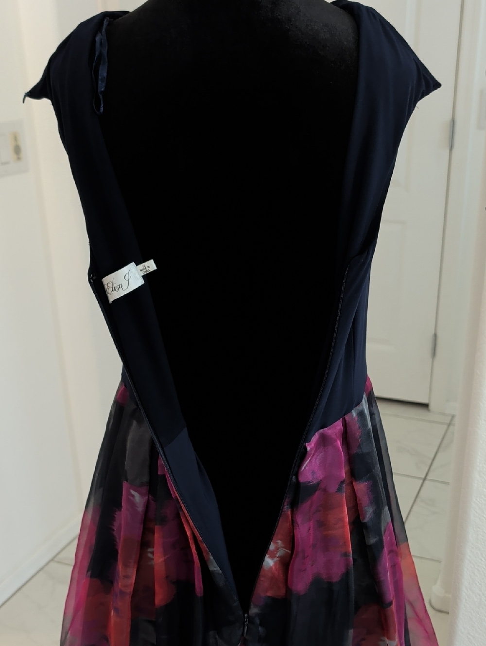 Eliza J Epanoui Gown Navy Blue Bodice Floral Organza Bottom Pockets 6 8 10 M - Picture 13 of 16